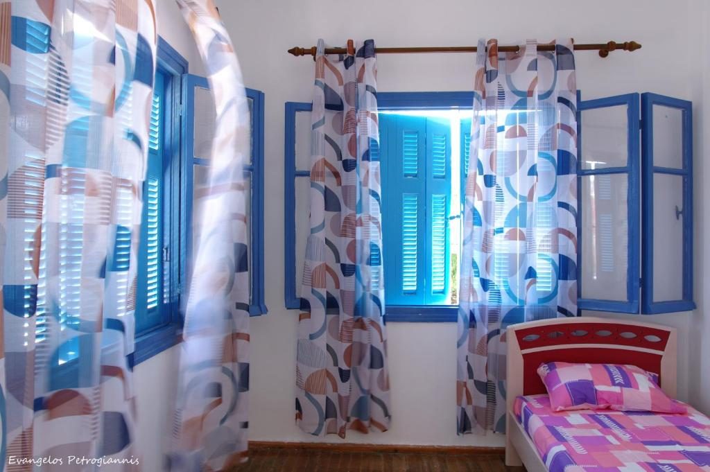 Υπνοδωμάτιο με δύο κρεβάτια